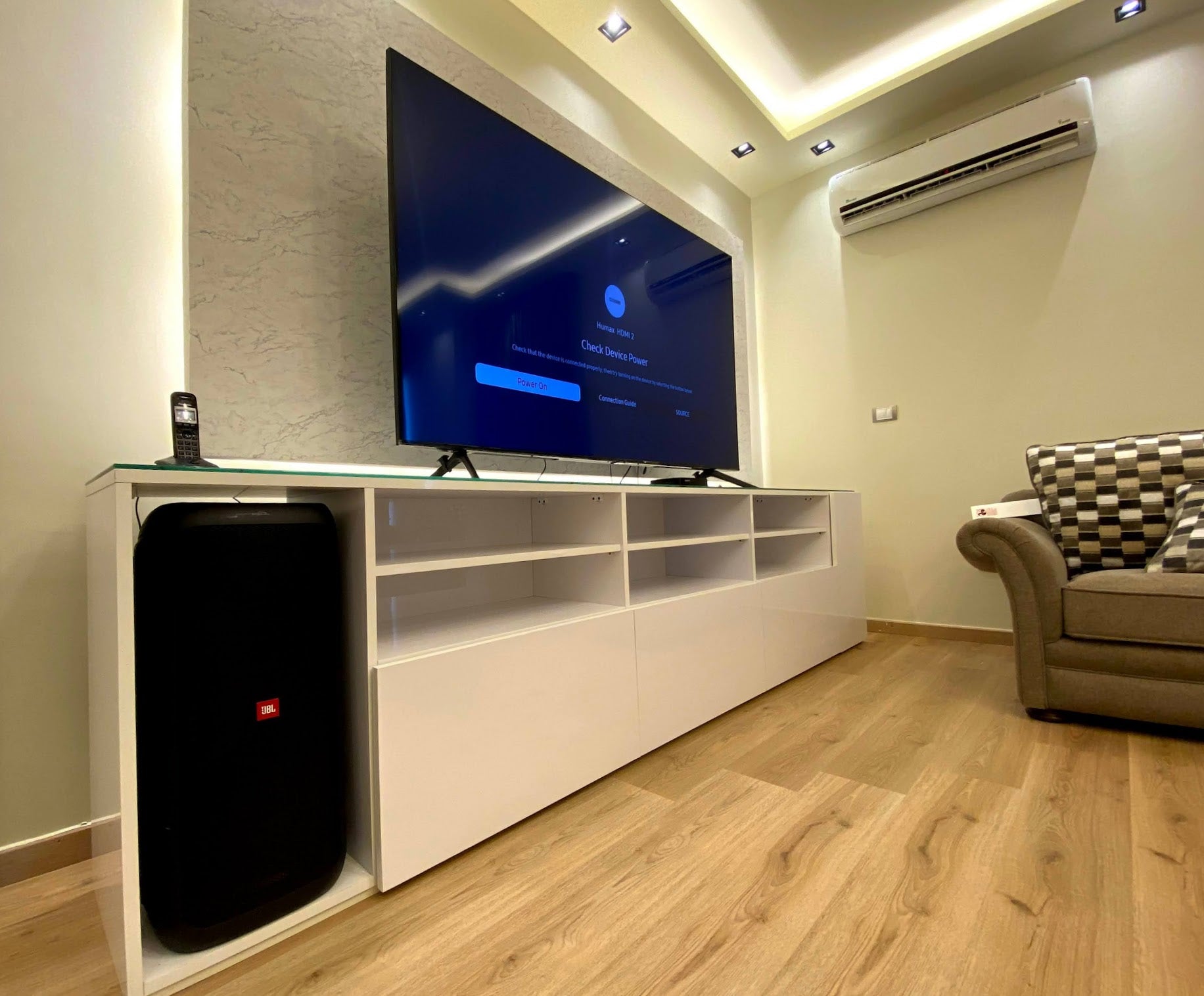 Glossy White TV unit