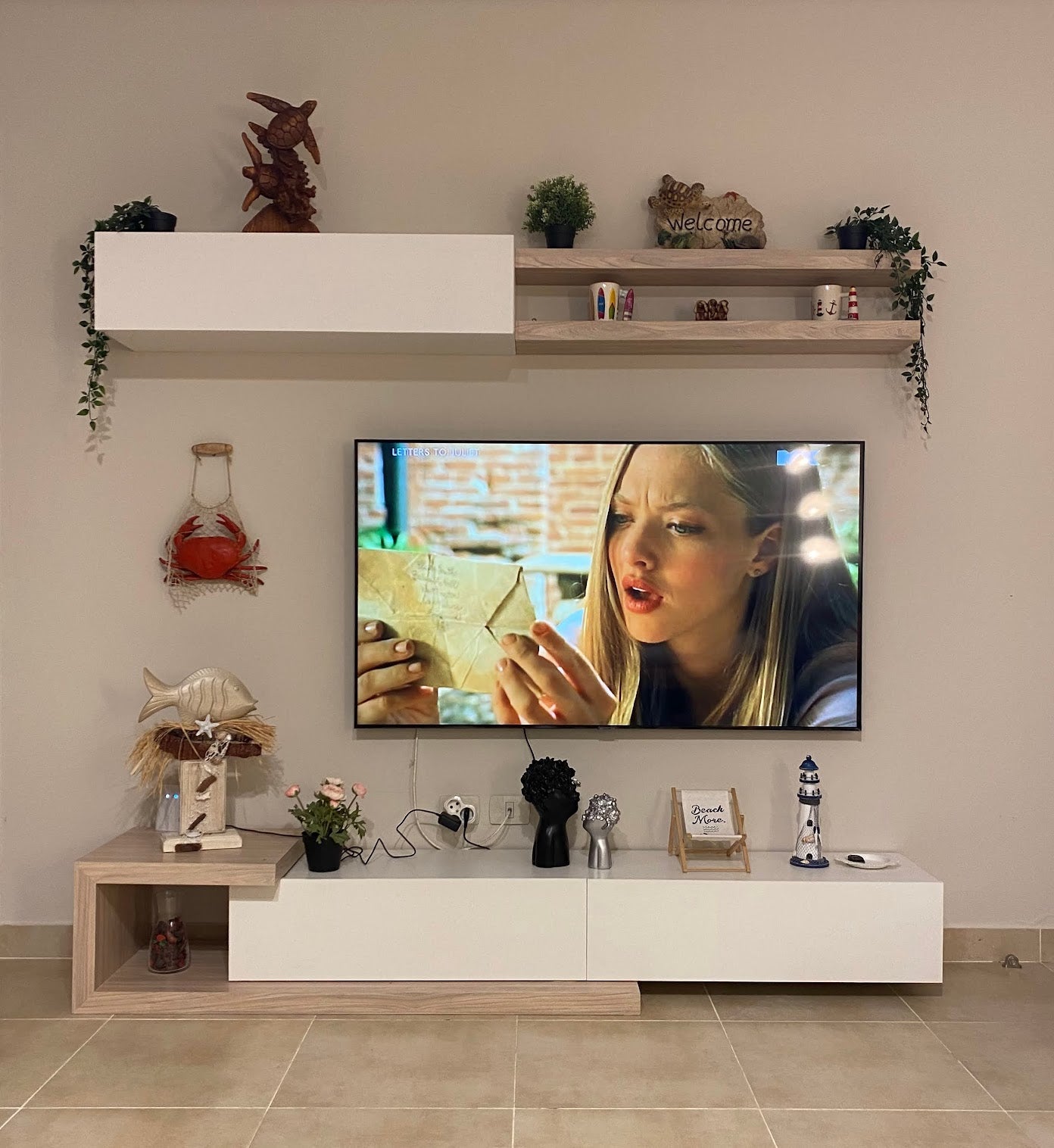 Oak x White Modern TV unit