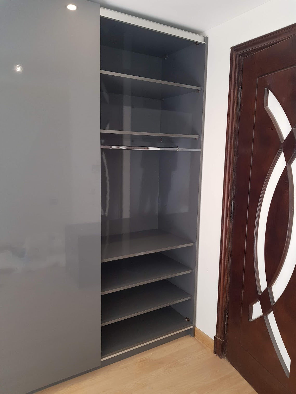 Glossy Grey Wardrobe – WoodWorkersEG
