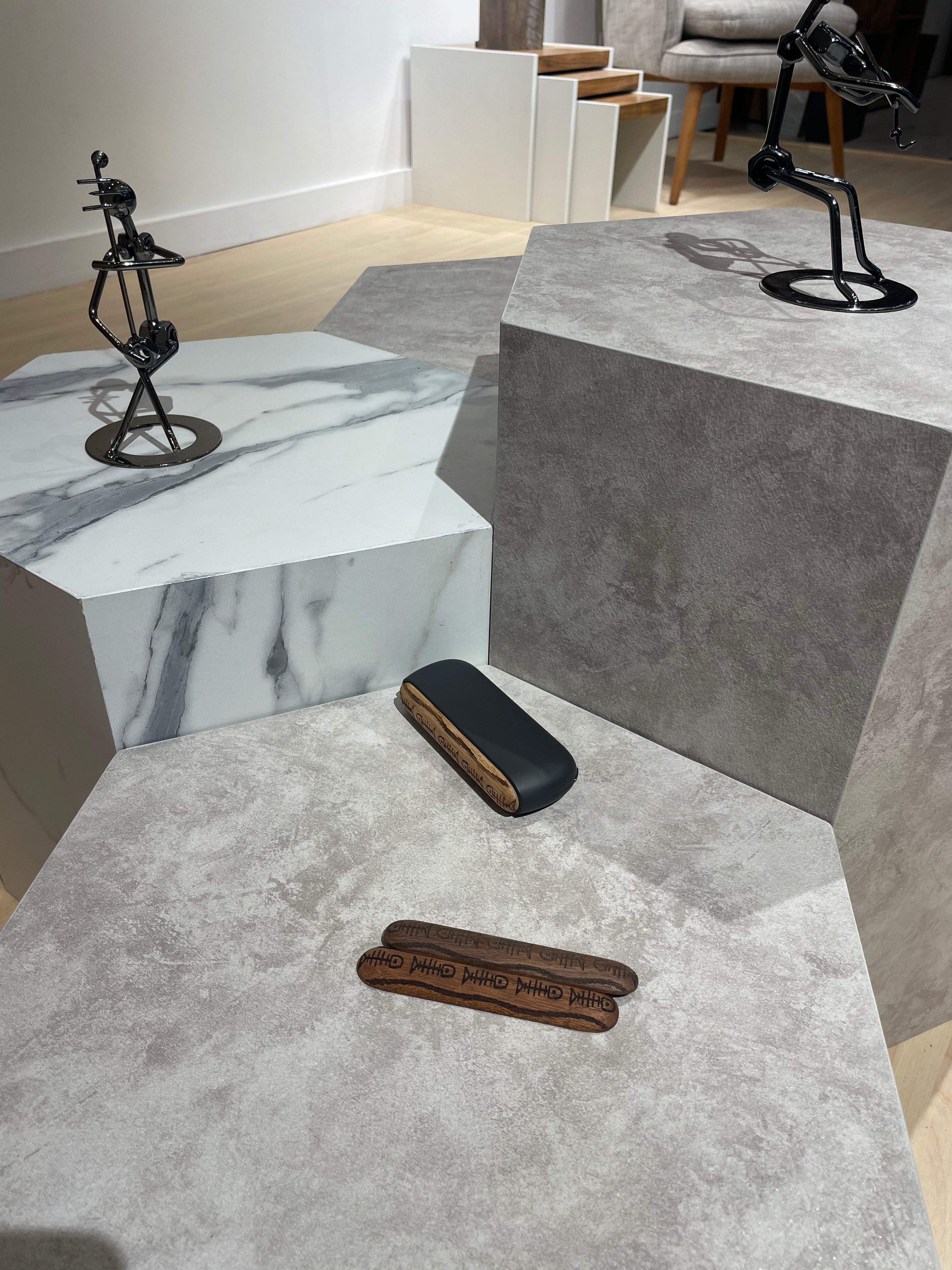 IQos 3 Duo Curved Patterned Wooden Door