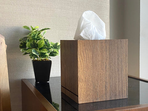 Square Tissue Box 13x14 cms - Reddish Oak