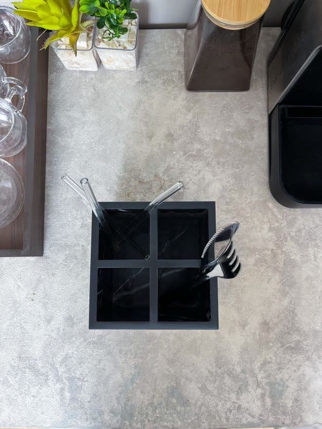 Marble-Textured Wooden Cutlery Holder – Elegant Dining Essential