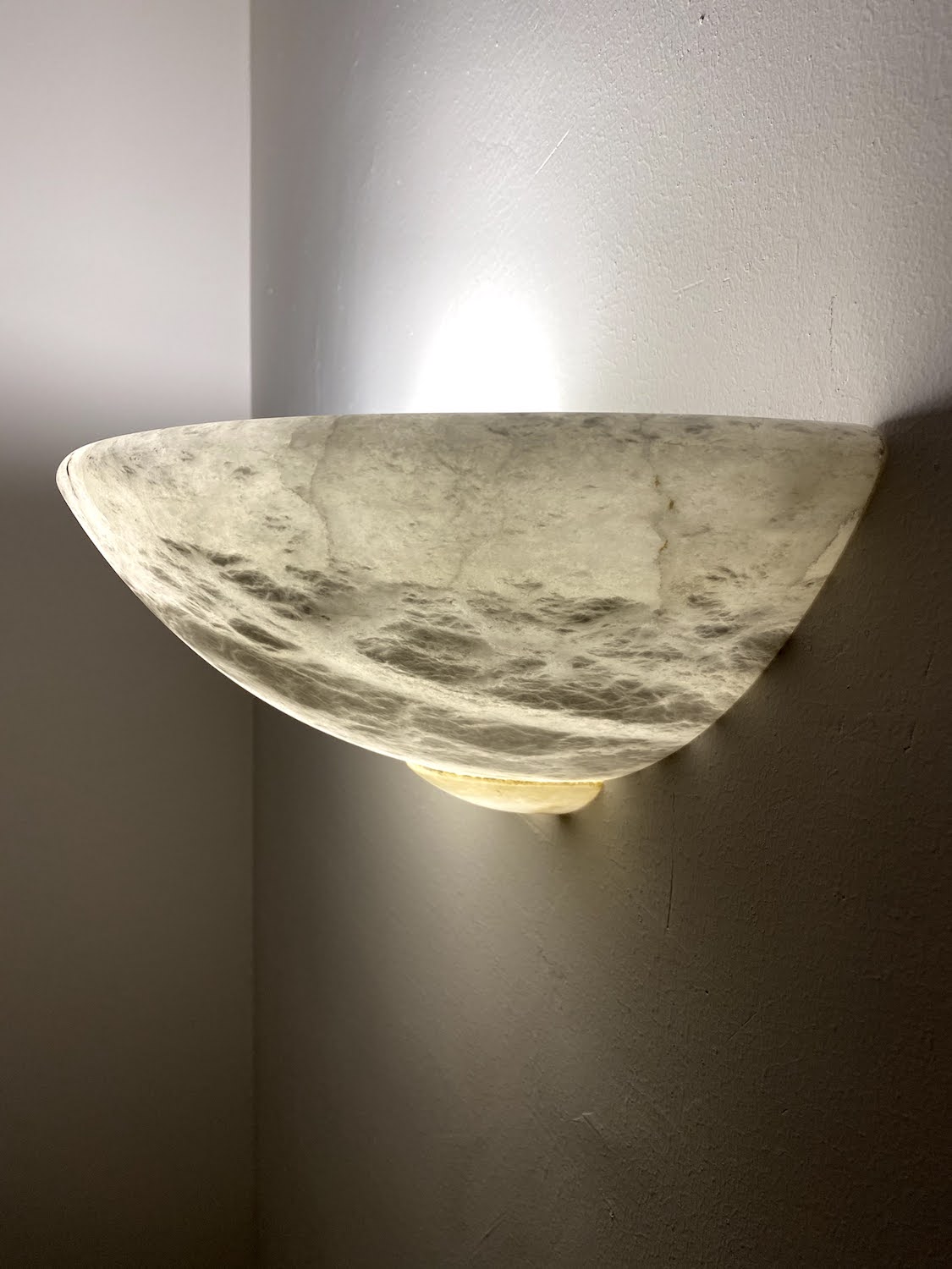 Oval Shaped Alabaster Lamp