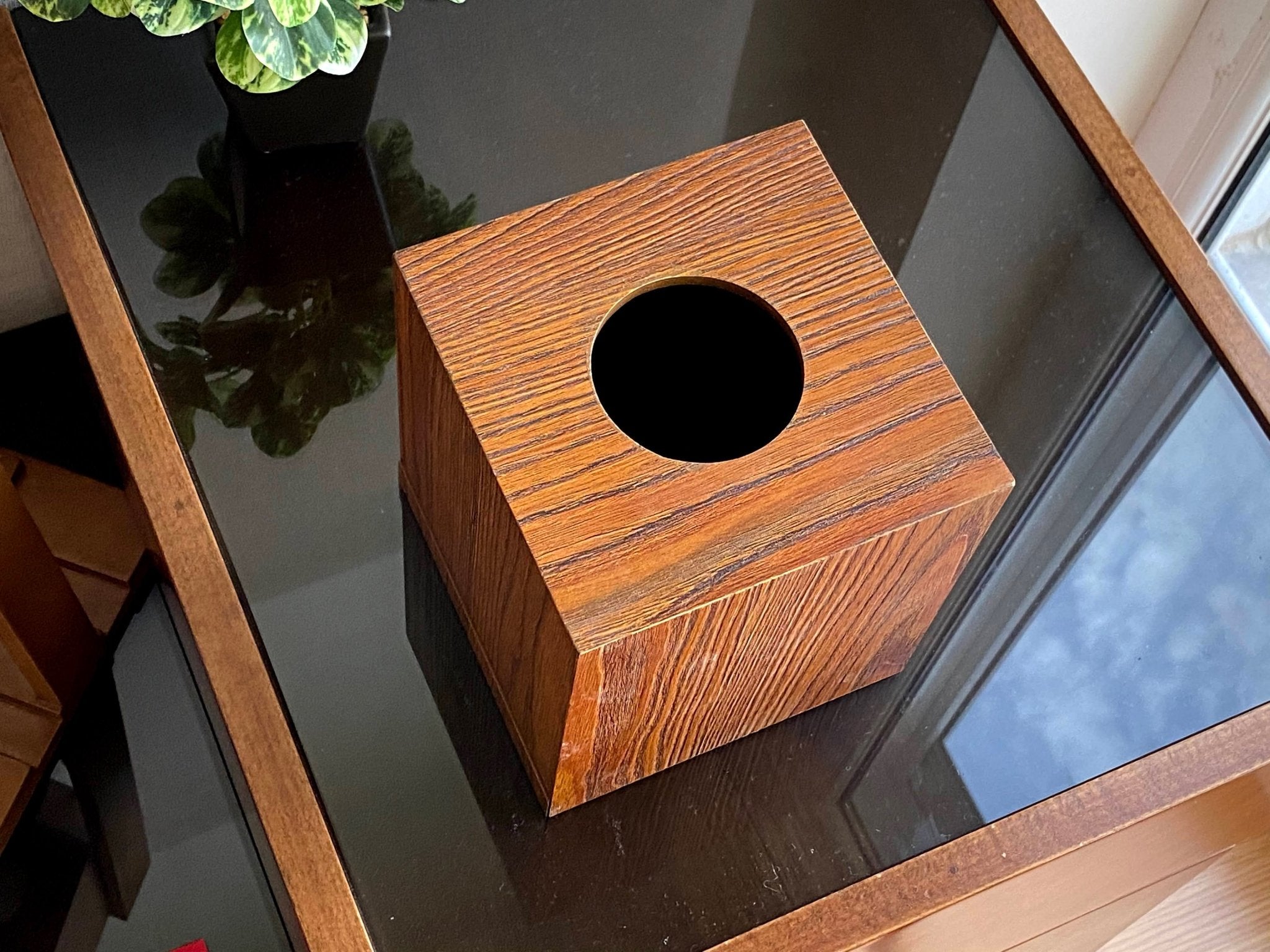 Square Tissue Box 13x14 cms