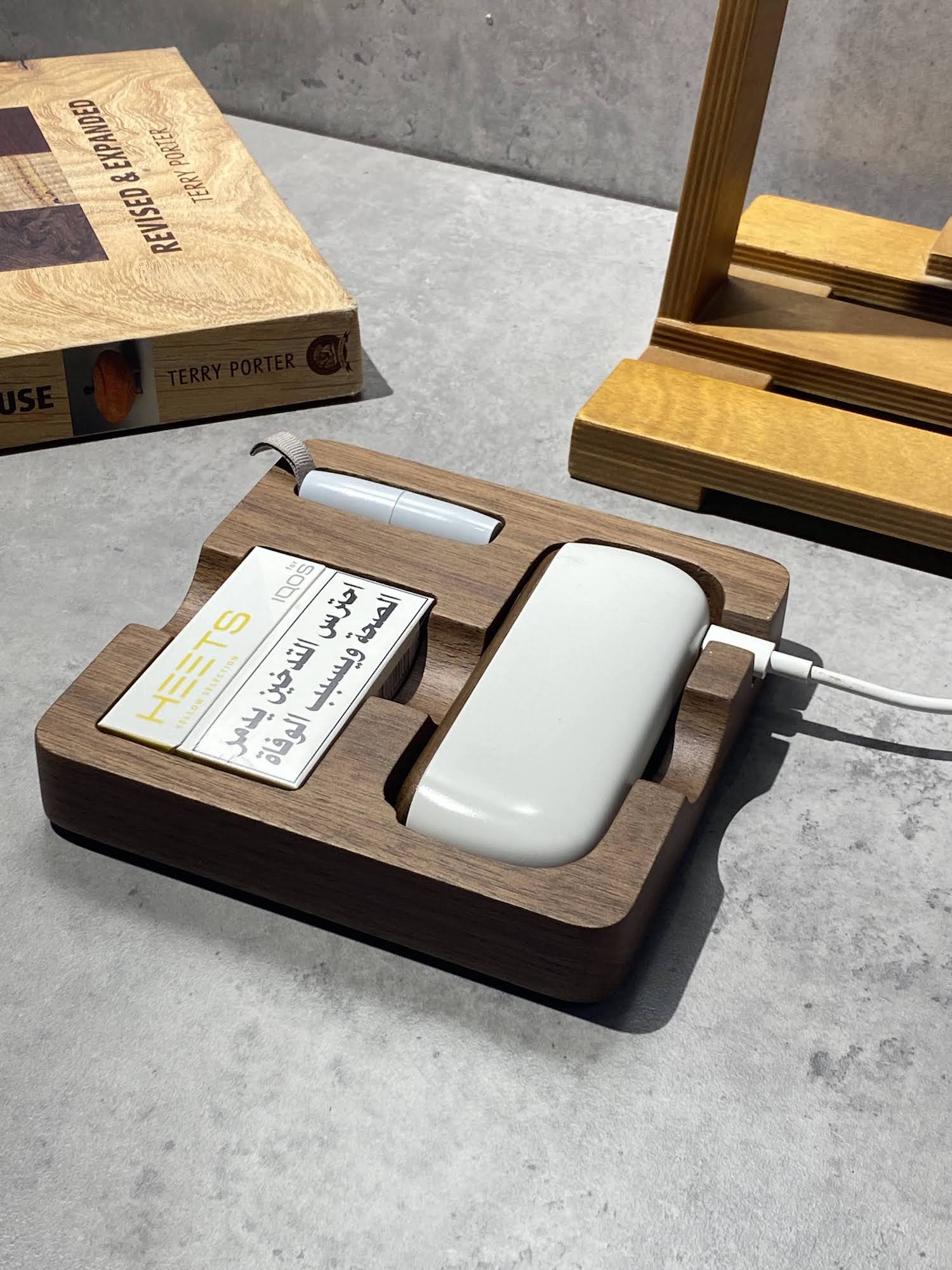 Wooden Stand for iQOS 3 Duo